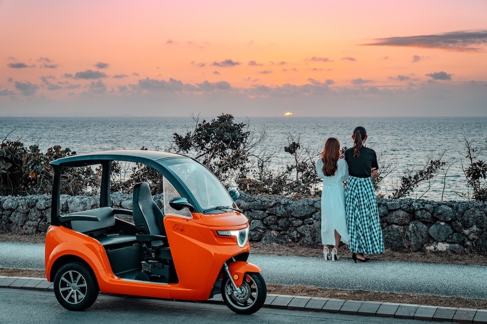 渡嘉敷島のレンタサイクル・電動自動車・乗り物ツアー等を予約｜沖縄