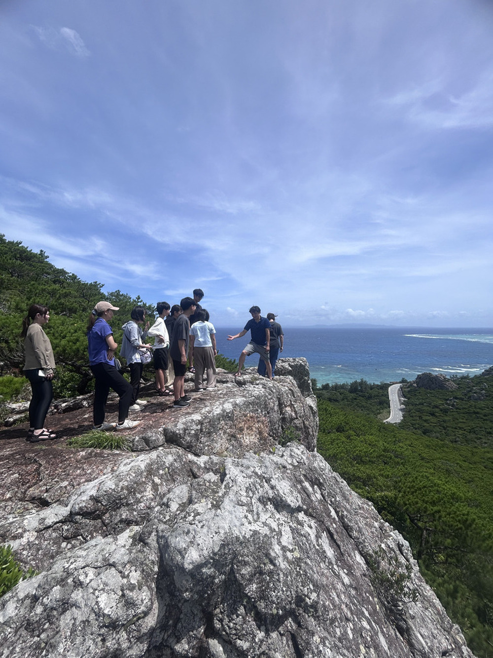 【伊是名島｜ガイドツアー｜約2〜3時間】陸で楽しむガイド付き観光ツアー（★中級コース）