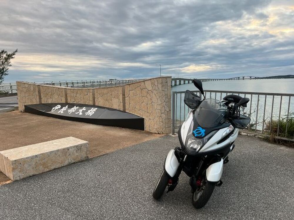 宮古島｜トライクレンタル｜3時間】軽快な小型トライク「トリシティ125