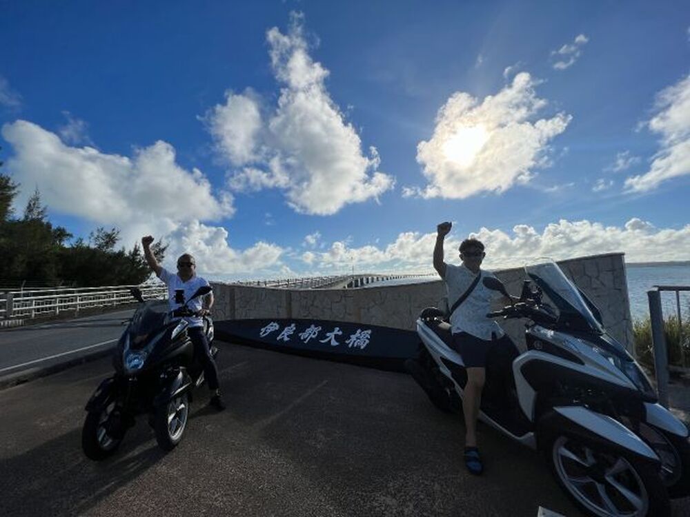 宮古島｜トライクレンタル｜1日】軽快な小型トライク「トリシティ125