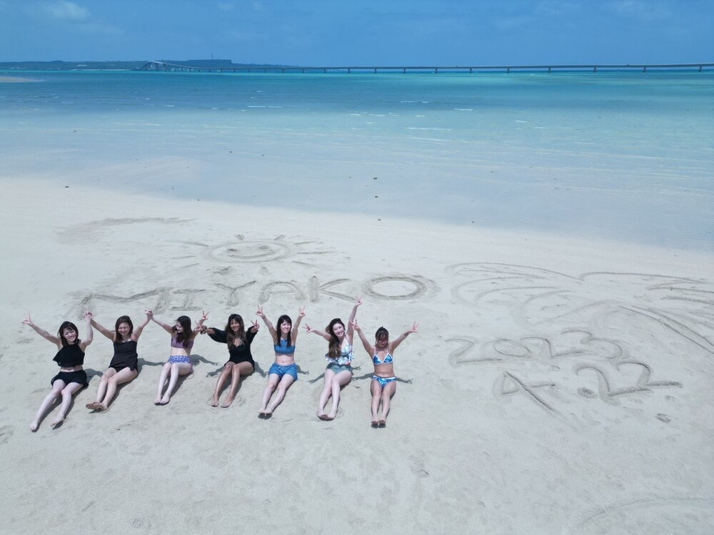 【幻の島「ユニの浜」上陸＆ウミガメシュノーケリング&シーカヤック｜3〜4時間】宮古島☆シーカヤックで幻の島へGO＆大人気の海亀シュノーケリングが、お得に楽しめるプランです♪ドローン空撮無料特典付き☆