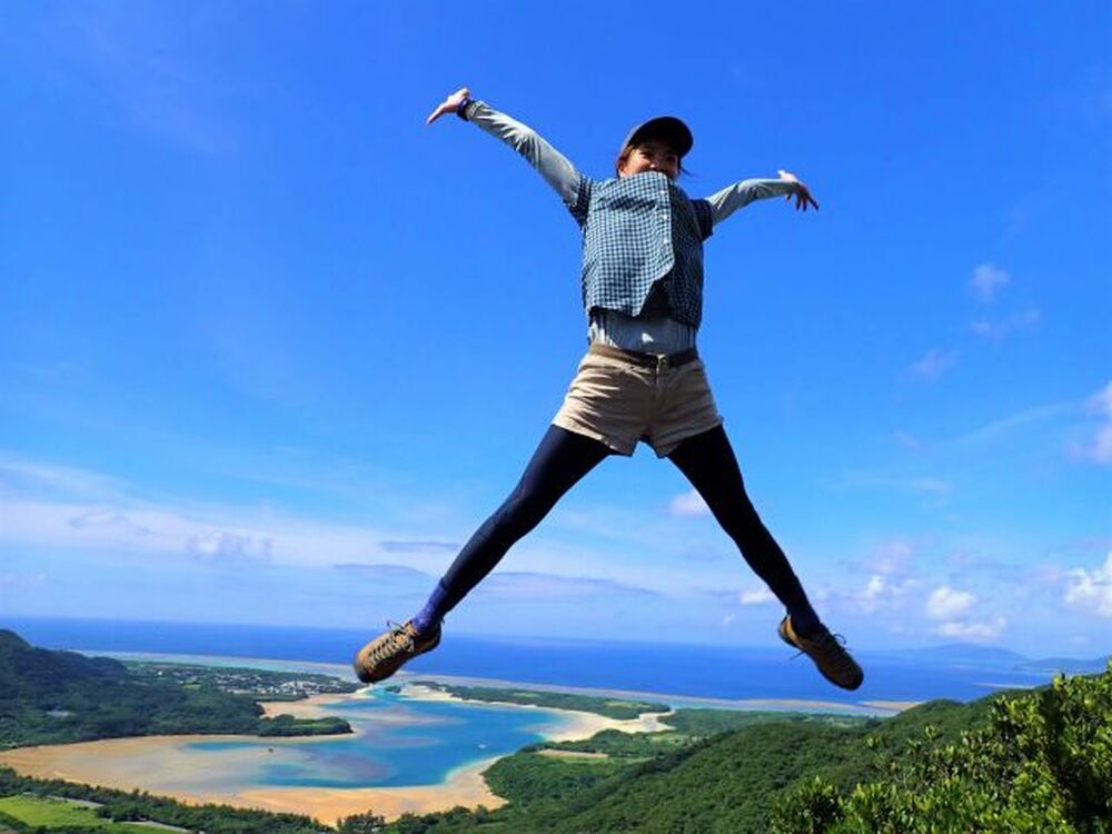 【石垣島｜絶景トレッキング・登山｜半日コース】1組様貸し切り！石垣島の海を眼下に！360度の大パノラマ！☆初心者OK。綺麗なツアー写真も無料プレゼント！