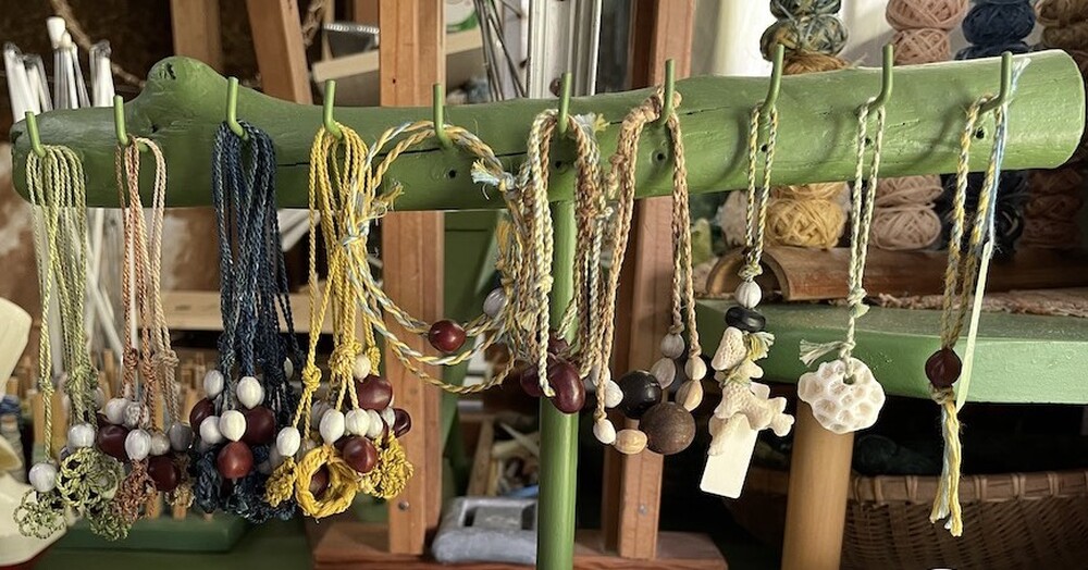 西表島｜天然素材のアクセサリー作り｜2時間】しまたび限定プラン