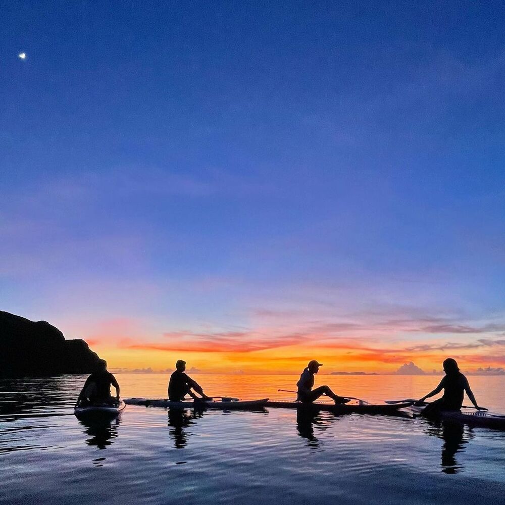 サンセットSUPツアー｜約2時間】座間味島で癒しと感動を！絶景ビーチに