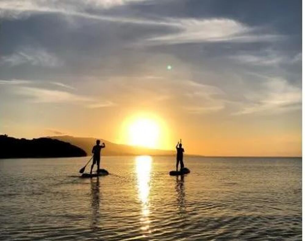 小浜島｜SUP｜2時間】女性ガイドがご案内する「1組限定プライベートSUP