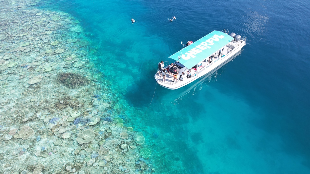 【宮古島｜八重干瀬シュノーケル｜5時間】大人気スポット「八重干瀬(やびじ)」ボートシュノーケルツアー！『ナショナルインストラクター』免許を保持するガイド同行で安心・安全！軽食付き♪