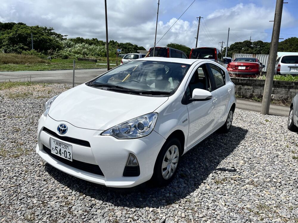 【西表島｜小型レンタカー・免責補償込｜1日プラン／繁忙期】返却時のガソリン代が無料！送迎あり「5名乗りフィット同クラス」