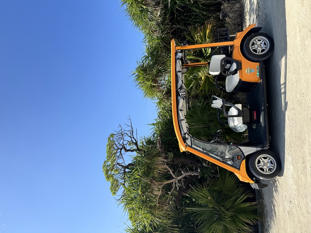 電動カート｜2時間コース】ゴルフカート4人乗りで久高島を遊びつくせ