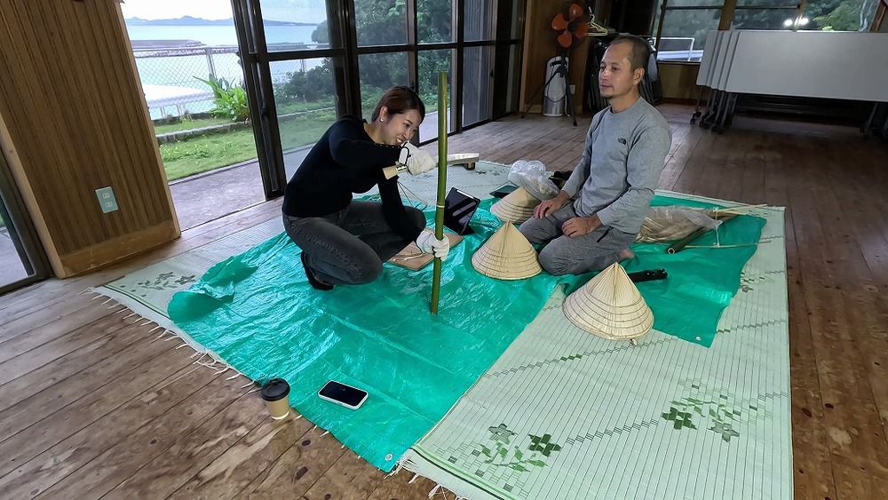 伊平屋島｜ものづくり体験｜3時間】しまたび限定プラン｜クバ笠作り
