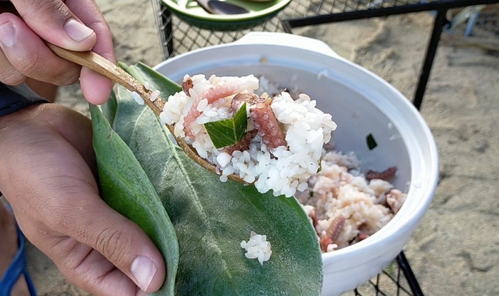 星空ガイドと一緒に獲れたて「むんつぁん」かぶりつきタイム＋月桃茶のおもてなし