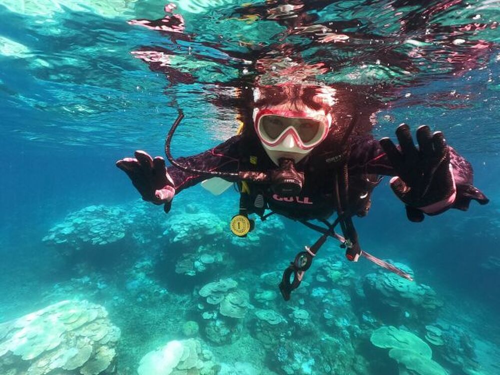 コース中のお客様の写真・動画を無料でプレゼント！！
現地特産フルーツ（パイナップル、マンゴー、スイカなど）
現地特産のお菓子サーターアンダギーなどご賞味いただけます。