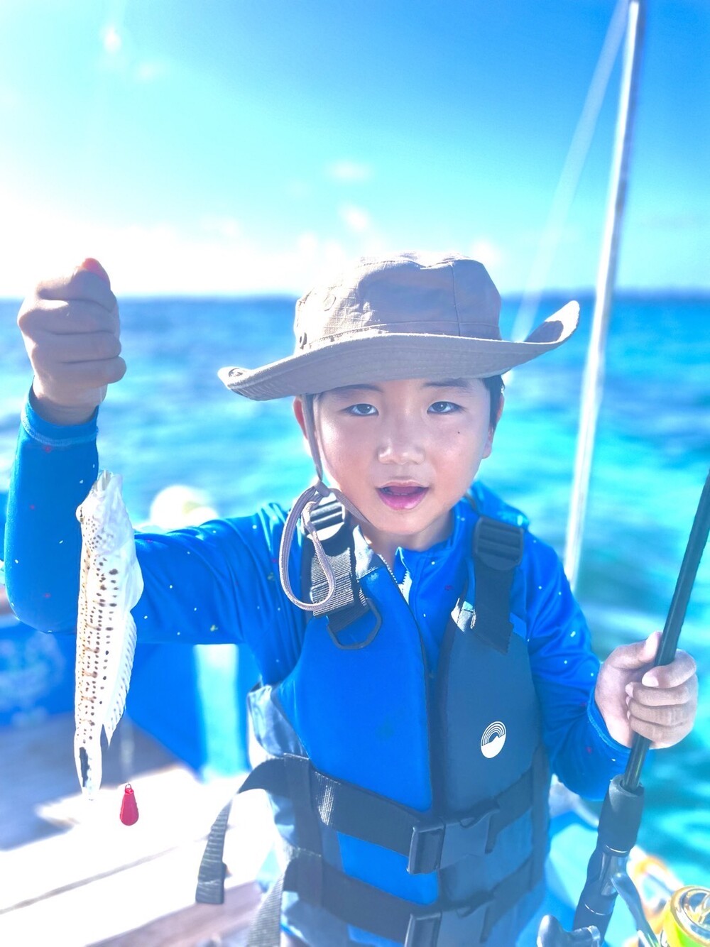 釣れた魚は捌いて食べれます!ツアー中の写真もプレゼント♪