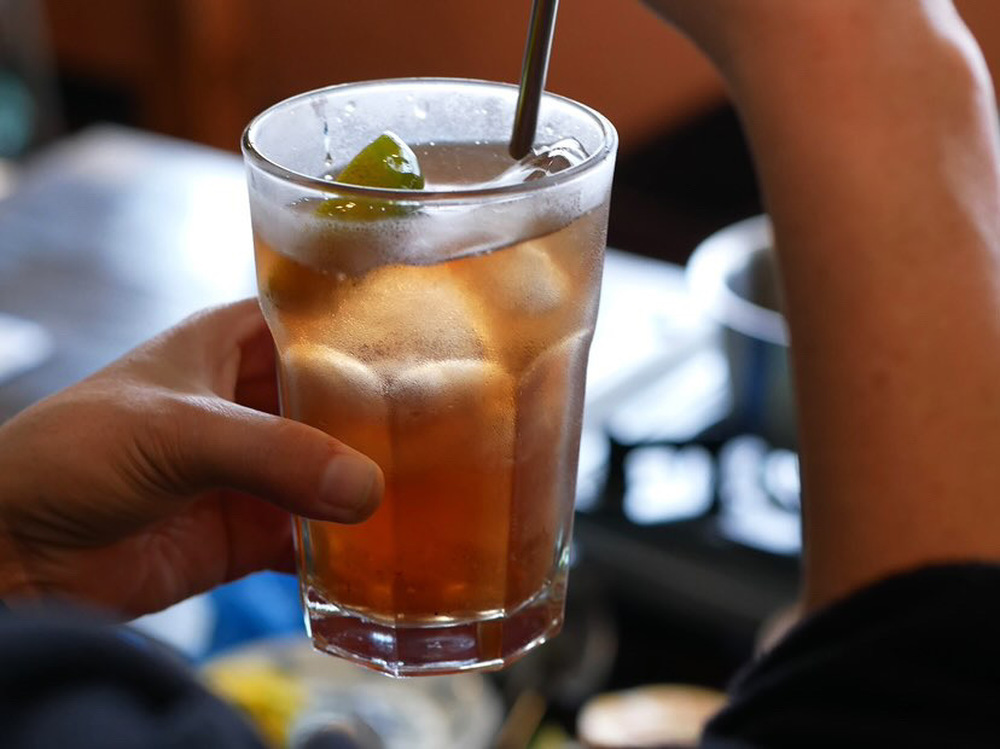 クラフトコーラを飲みながらゆんたく!