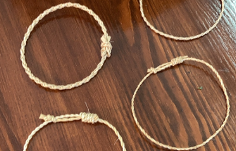 ①手作り民具をプレゼント
※写真はイメージ
