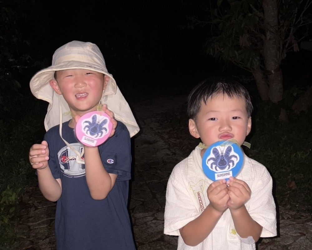 <お子様限定>
お子様へ、ヤシガニメダルプレゼント!!