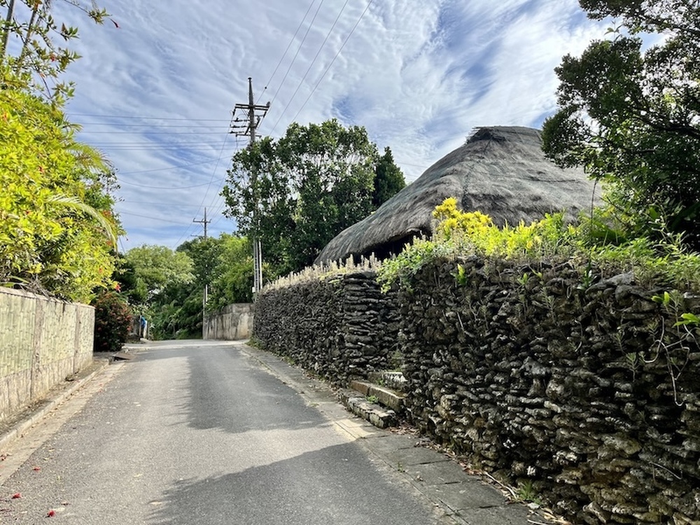 西表島の文化や生活、歴史、おすすめスポットなどを教えます♪どんどんご質問くださいね！