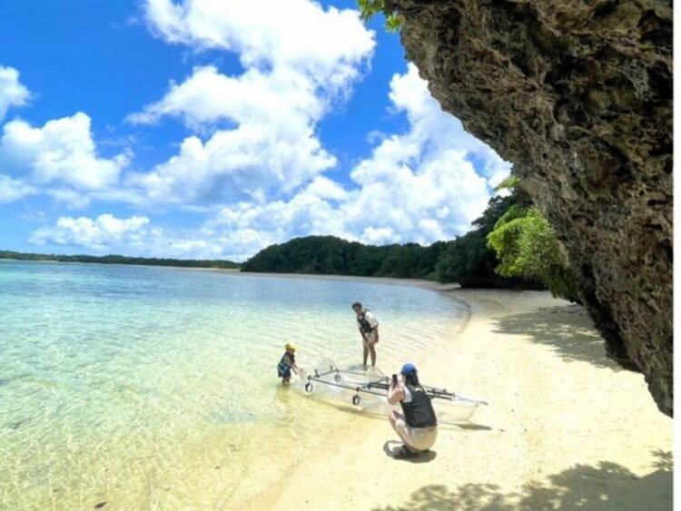 石垣島　川平湾　マリンアクティビティ　カヤック