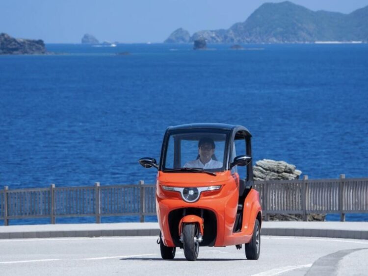 阿嘉島　移動手段　トゥクトゥク