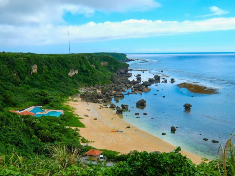 宮古島　パンプキンホール　保良泉ビーチ