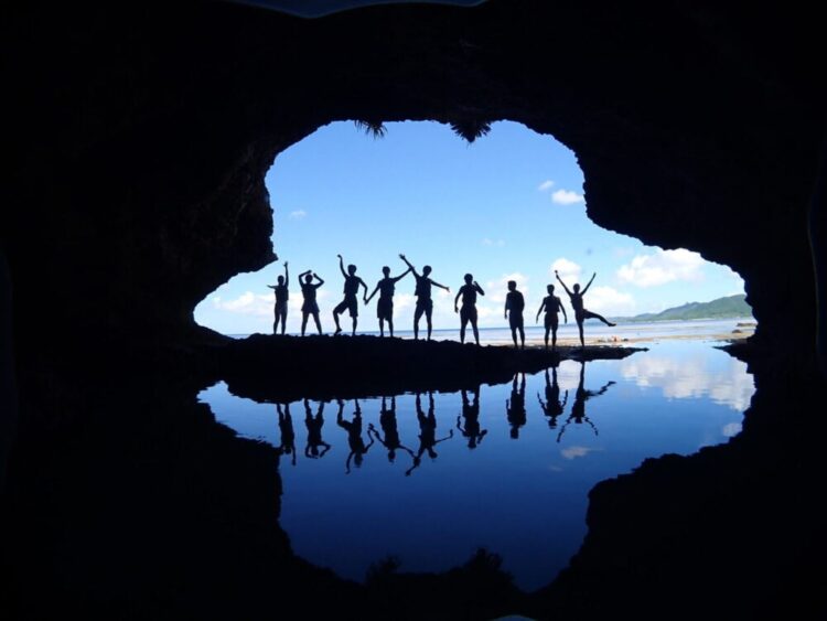 石垣島 青の洞窟